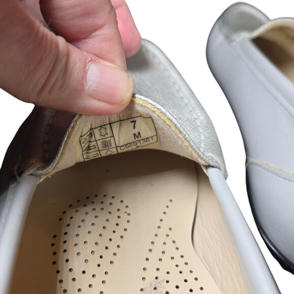 SAS Women's Shoes Tripad Comfort Insole Metallic Gray Loafers Size 7 Pristine! - Picture 6 of 9